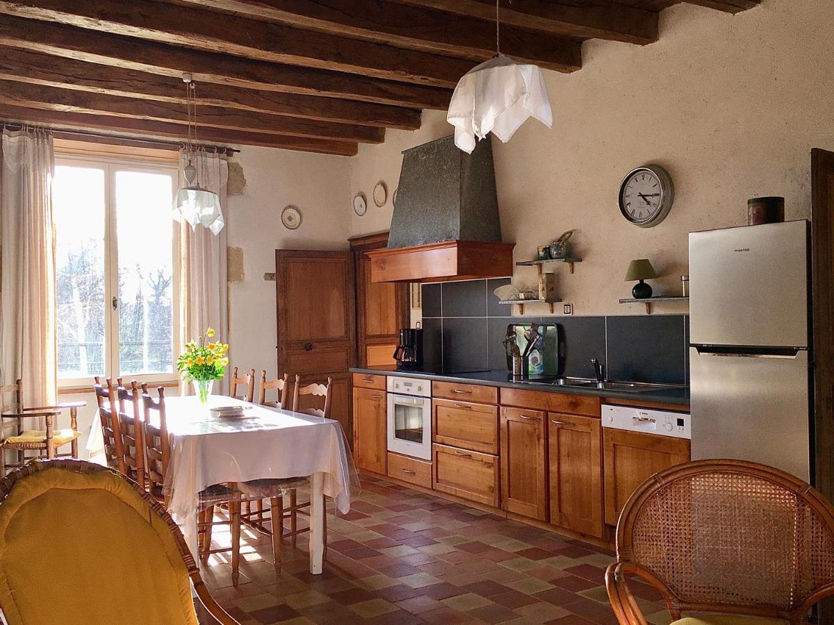 "La Maison De Villars" Au Coeur De La Nature Pressac Esterno foto